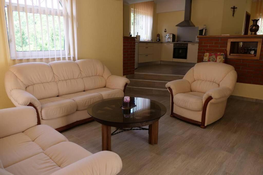Apartman Carsko Rijeka Exterior foto